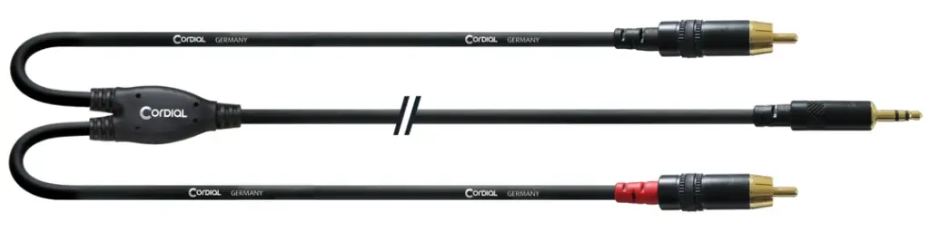 Cordial CFY WCC 3,5 mm stereoplugi/2 x RCA-uros Y-kaapeli