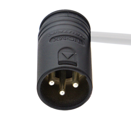 [41-0212] Low profile 3-napainen uros XLR-liitin, musta